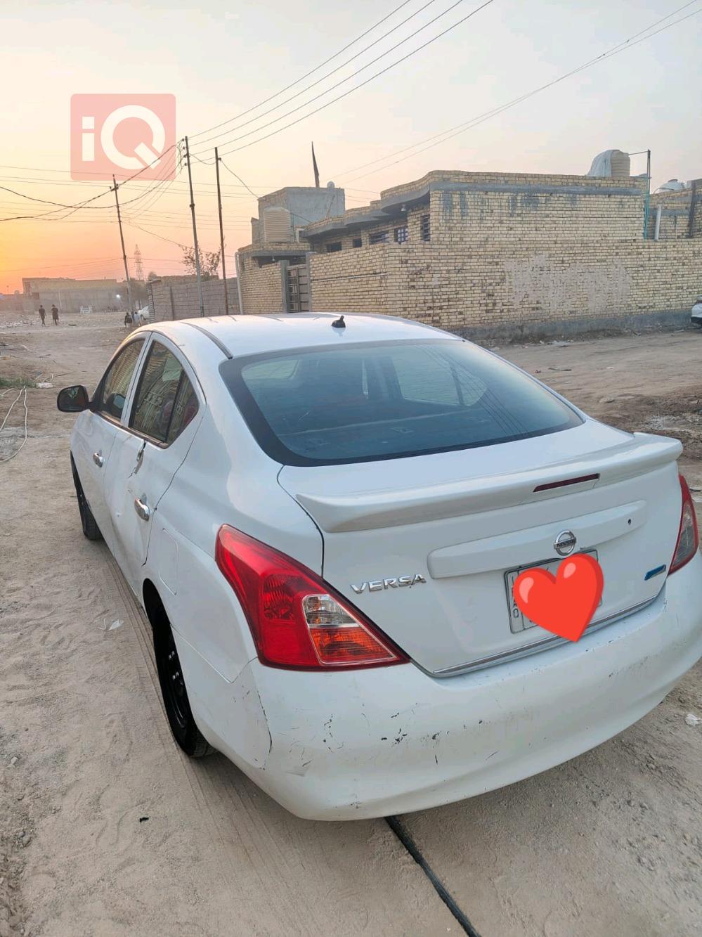 نيسان فيرسا